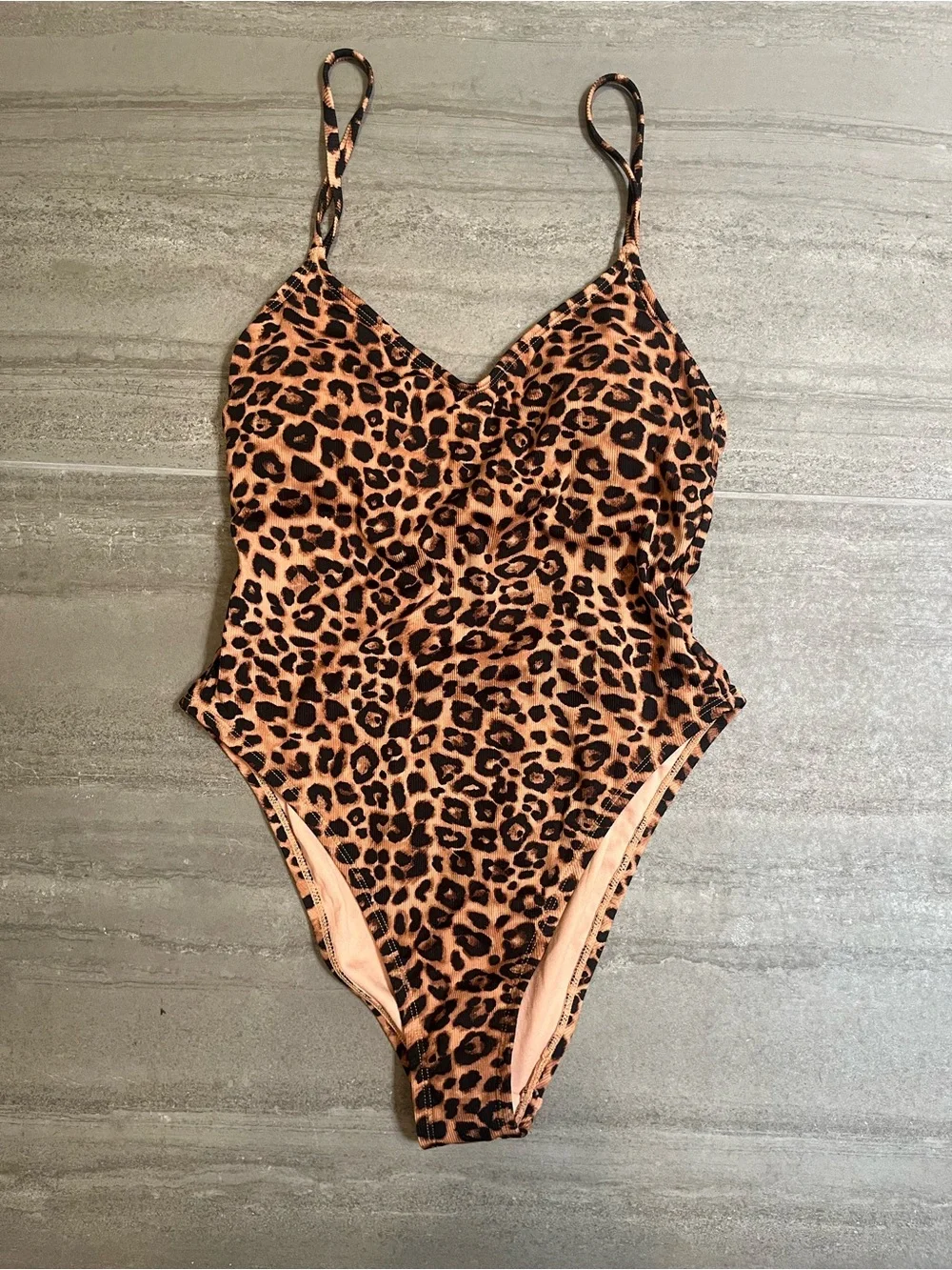 🖤 Wild Fable Leopard Print Swimsuit | M | Ribbed and Open Backed NWOT